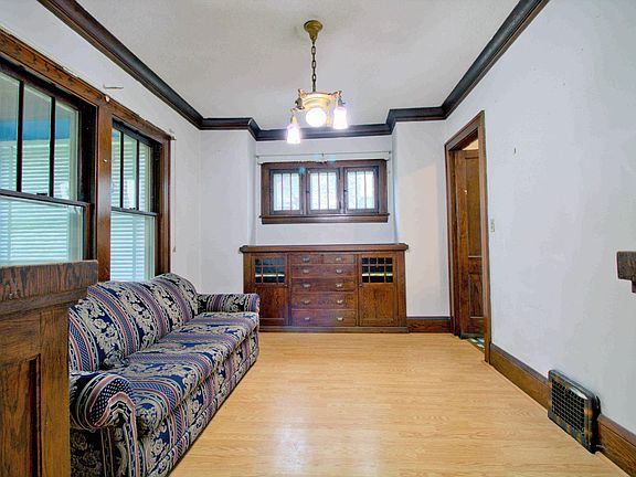 2nd image of 4317 2nd Ave S