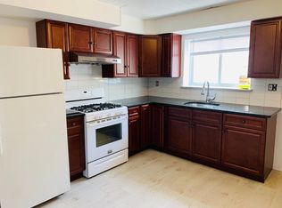 2718 S Fairhill St, Philadelphia, PA 19148