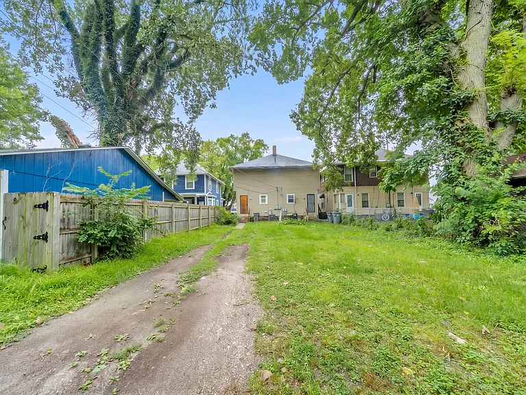 2344 N Capitol Ave — Photo 26