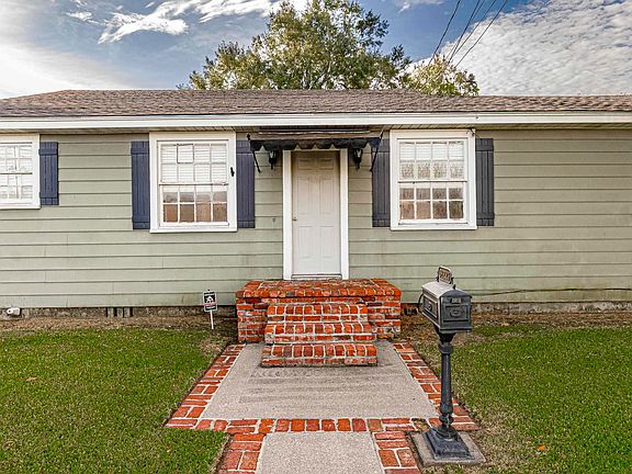 2nd image of 58225 Desobry St