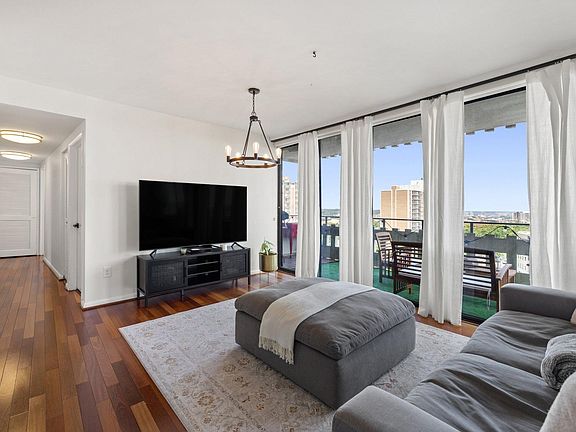 5th image of 6301 Stevenson Ave APT 1417