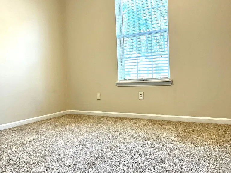 2927 Noah Dr — Photo 13