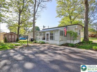 372 Black Oak Ln, Bath, PA 18014