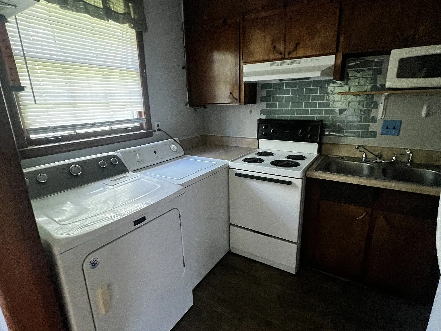 2 bed, 1.0 bath, 800 sqft, $1,400 — Photo 3
