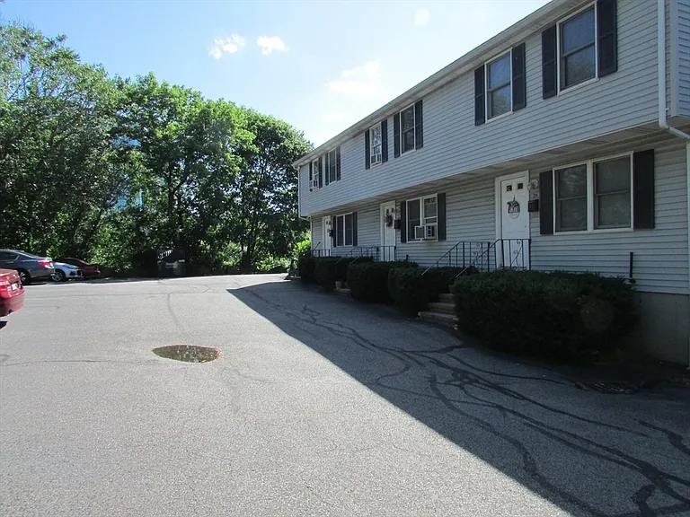 21 Greystone St #21 — Photo 11