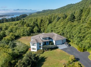 9705 Scenic View Dr, Rockaway Beach, OR 97136