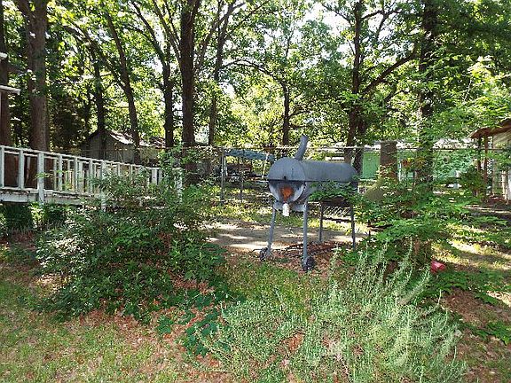 2nd image of 103 Burden Ln