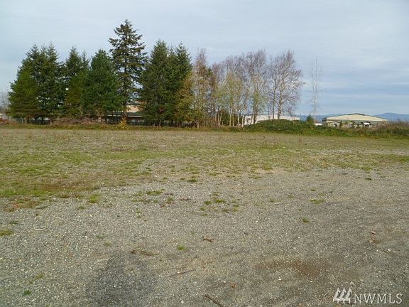 4th image of 164 Smokey Point Blvd