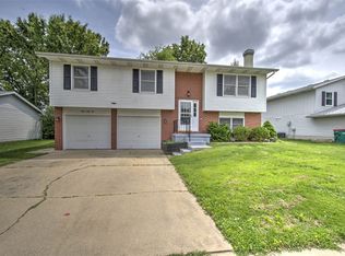 1545 W Highland Pl, Decatur, IL 62526