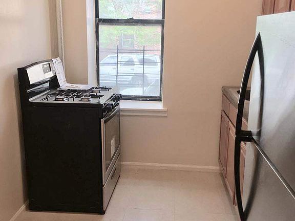 2nd image of 2819 Tilden Ave APT 1E