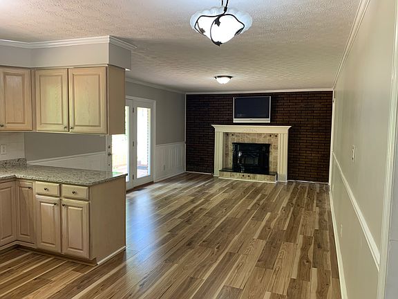 2nd image of 6705 Cochise Dr