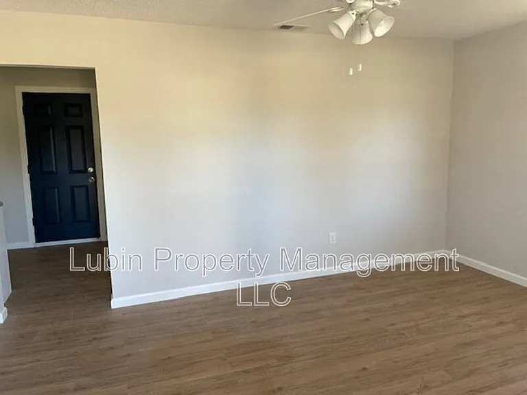 3567 Daggett Rd — Photo 2