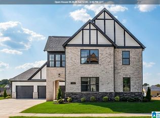 300 Lenoir Pl, Alabaster, AL 35007