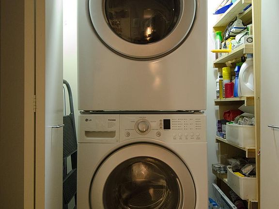 4th image of 1236 Chicago Ave APT 301