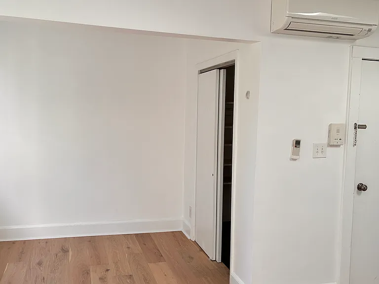 188 W 9th St #3 — Photo 8
