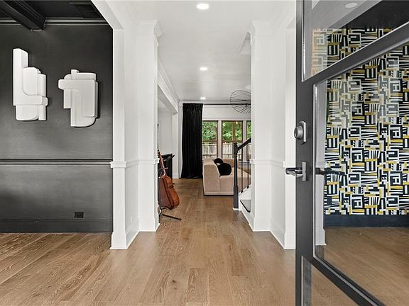 3rd image of 4856 Albany Way