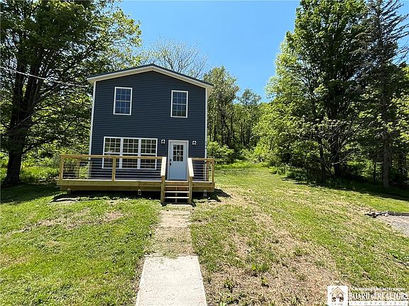 2nd image of 164 N Main St