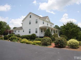 60 Ridge Ct, Fuquay Varina, NC 27526