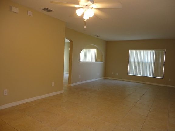 3rd image of 1831 Portcastle Cir