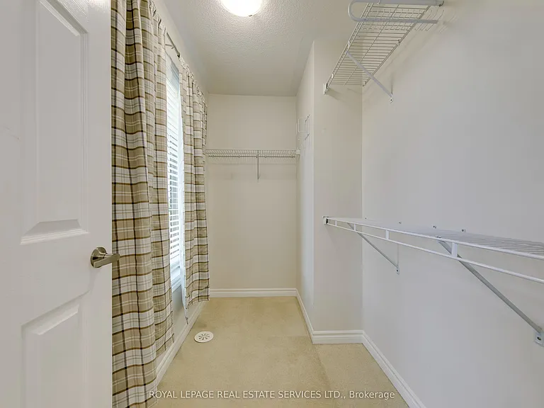 2435 Greenwich Dr #35 — Photo 32
