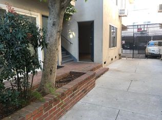 5059 Buffalo Ave APT 3, Sherman Oaks, CA 91423