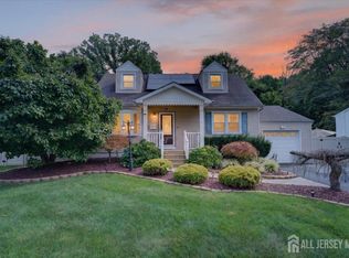 36 Sherwood Ave, East Brunswick, NJ 08816