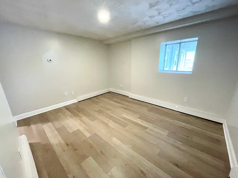 McLane Manor — Photo 15