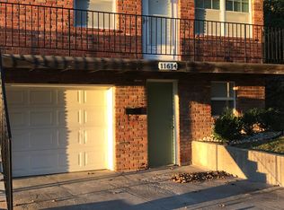 11614 E Lexington Ave, Sugar Creek, MO 64054