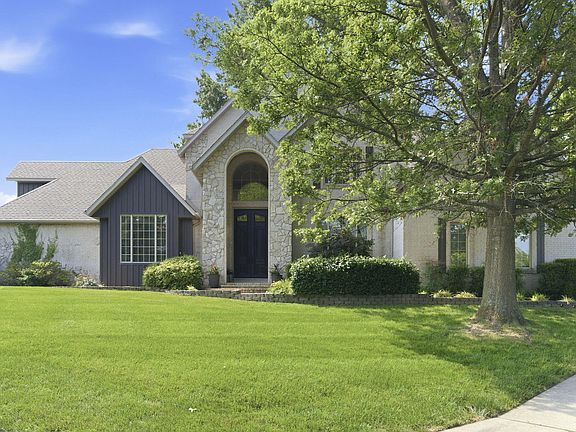 5th image of 1610 W Caleb Court