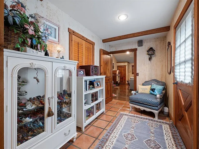 1382 E Blackjack Rd — Photo 11