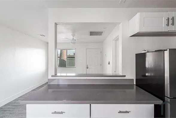 1 bed, 480 sqft, $1,095 — Photo 4