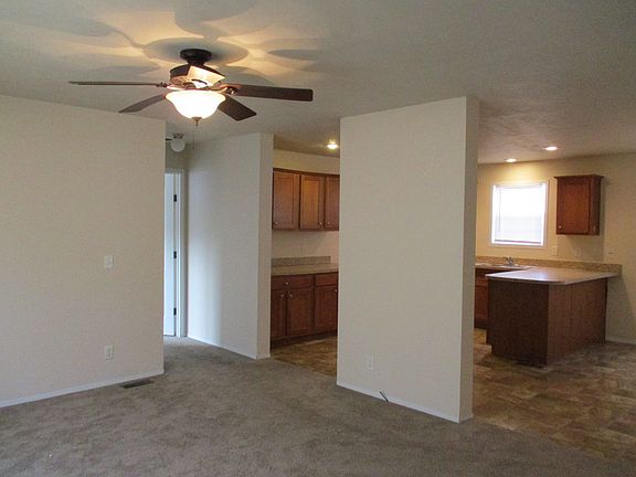 3rd image of 3440 Creekside Blvd #22