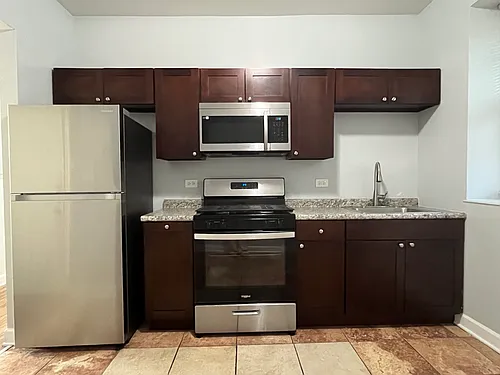 Opal Apartments Photo 1