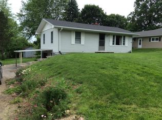 1302 W Price Ave, Savannah, MO 64485