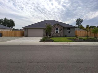 6013 Fallworth Dr, Redding, CA 96003