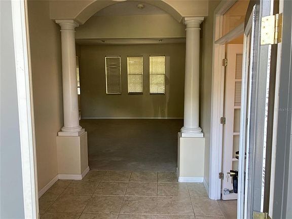 4th image of 249 Marion Oaks Crse