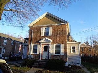 22 Carver St, Bridgeport, CT 06610