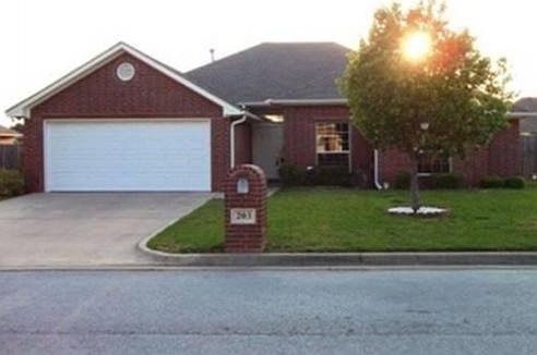 1st image of 203 Amanda Ct