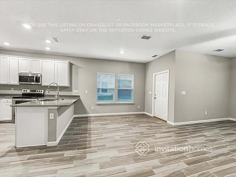667 Cherry Ridge Dr — Photo 4