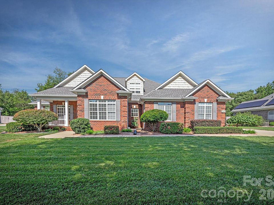 1st image of 1913 Windmere Dr