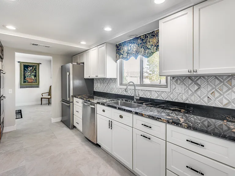 18011 N 129th Dr — Photo 12