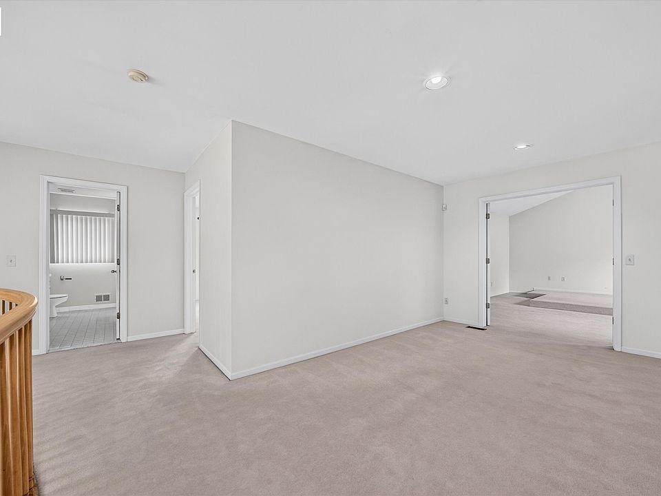 1431 Provincial Dr, photo 30