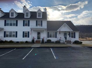 32 Nathan Pierce Ct, Pawling, NY 12564