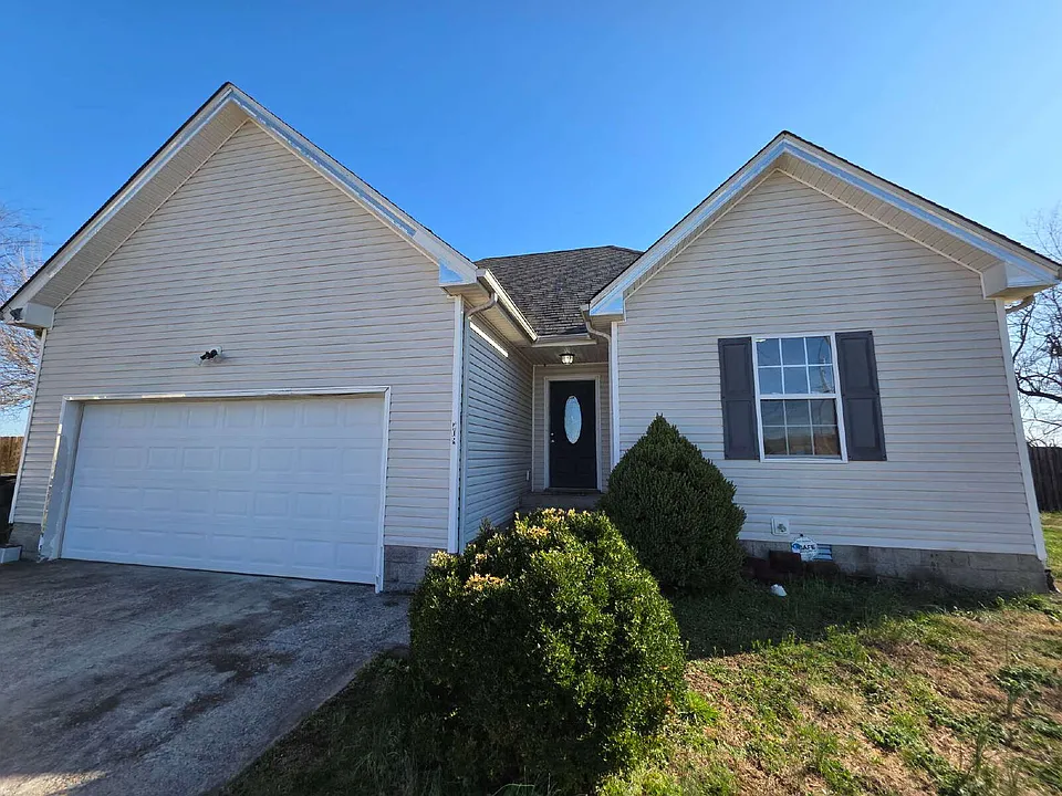 208 Alysheba Ct