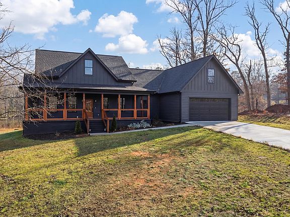 2nd image of 230 Clubhouse Dr