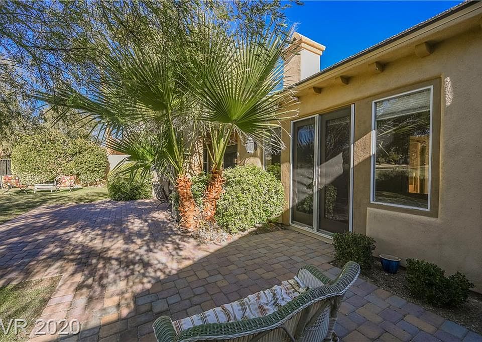 1st image of 2909 Red Springs Dr