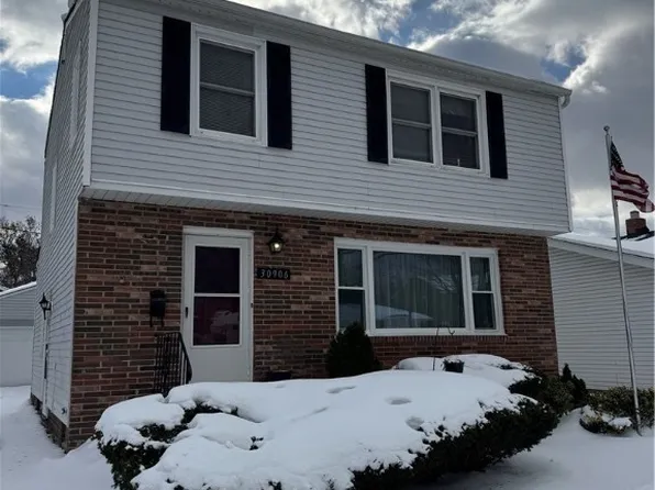 30906 Harrison Rd, Wickliffe, OH 44092