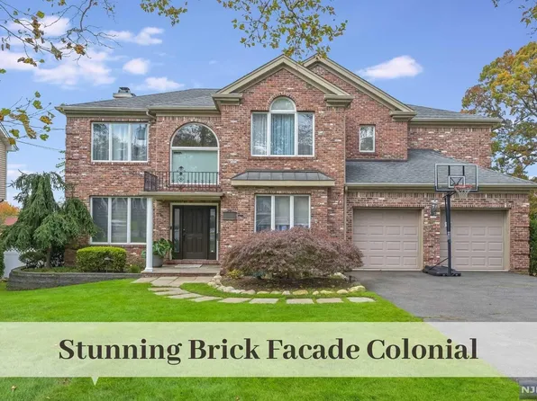 341 Alan Dr, Paramus, NJ 07652