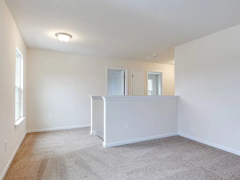 5920 Regal Crest Ter — Photo 23