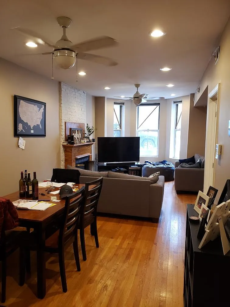 2029 W Armitage Avenue — Photo 1
